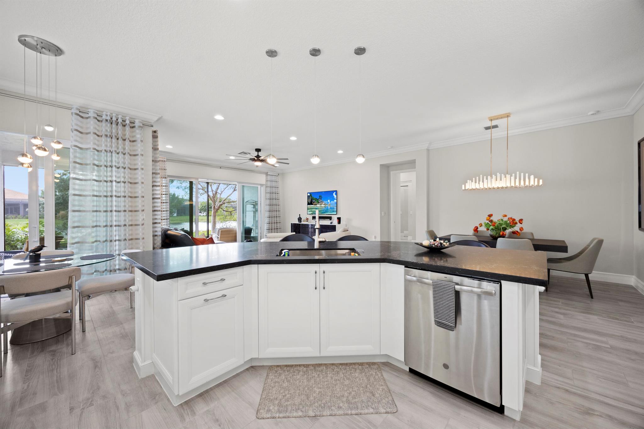 Valencia Bay - Residential