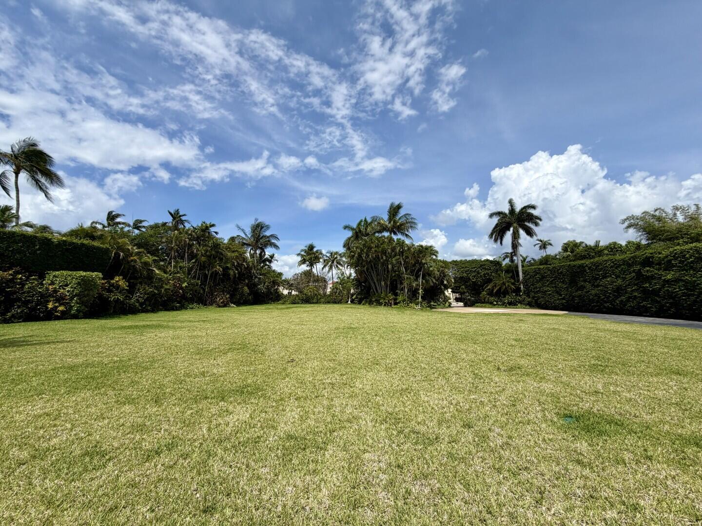690 Island Drive