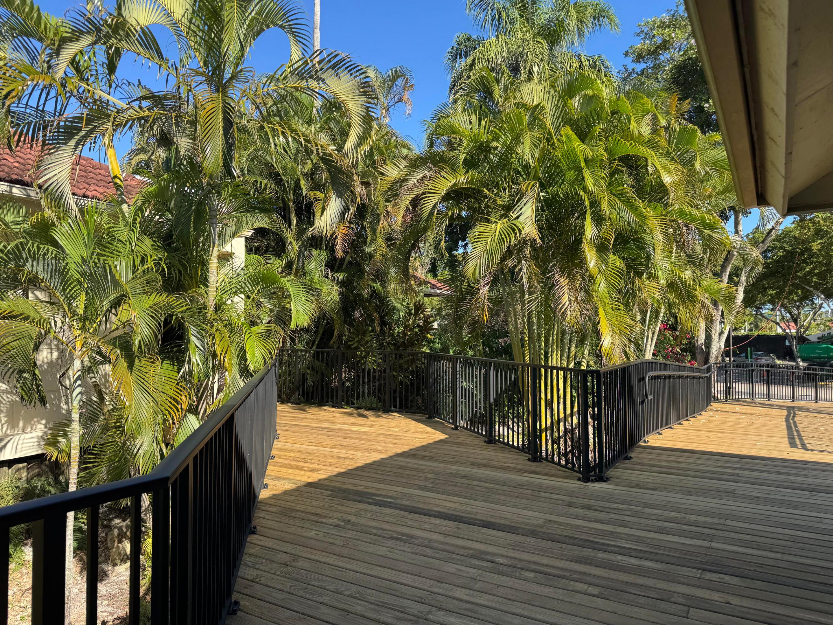 LAKE EMERALD CONDOMINIUM NO - Residential