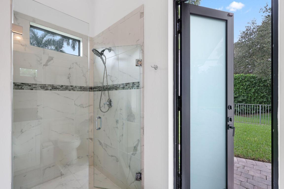 ROYAL PALM POLO - Residential