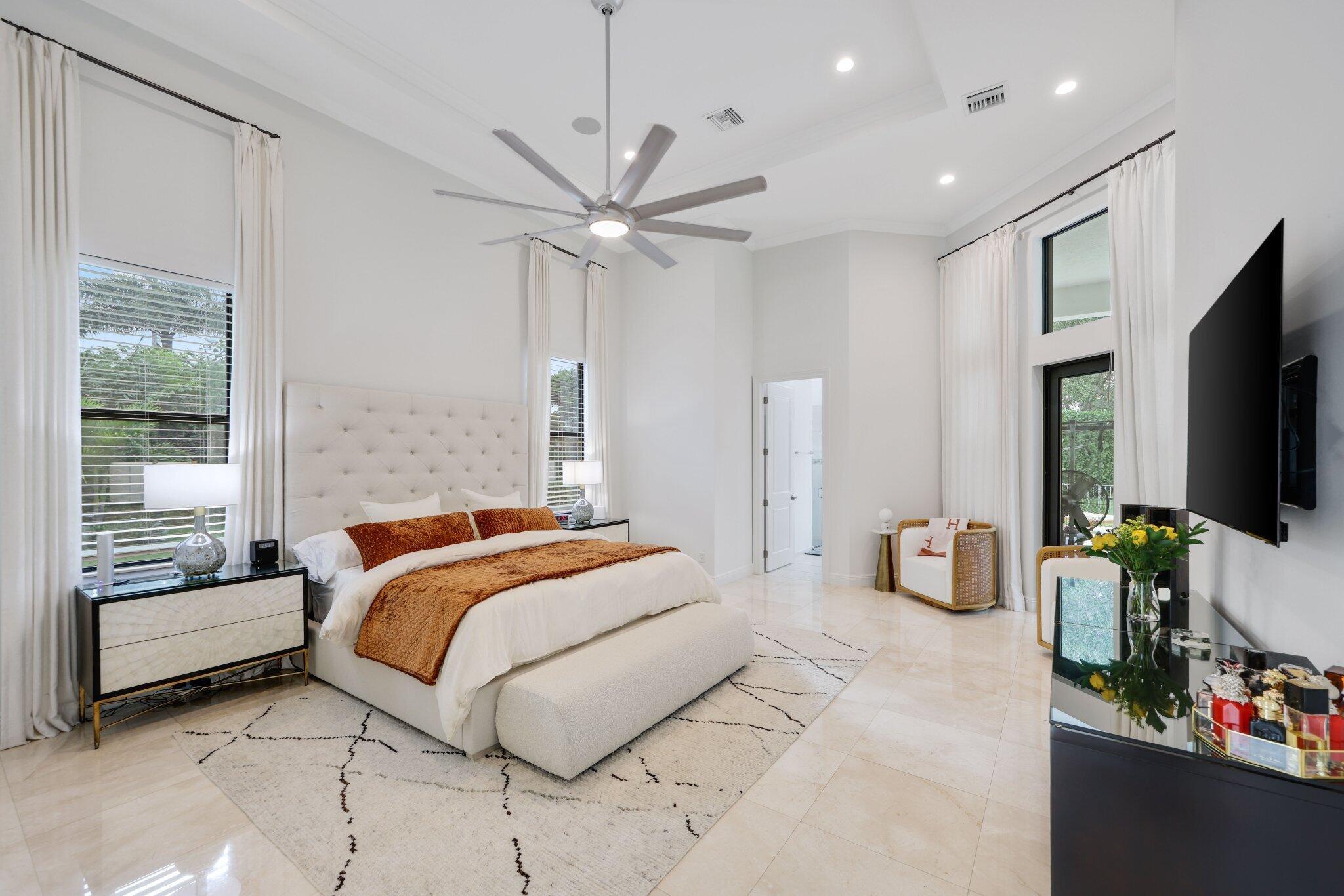 ROYAL PALM POLO - Residential