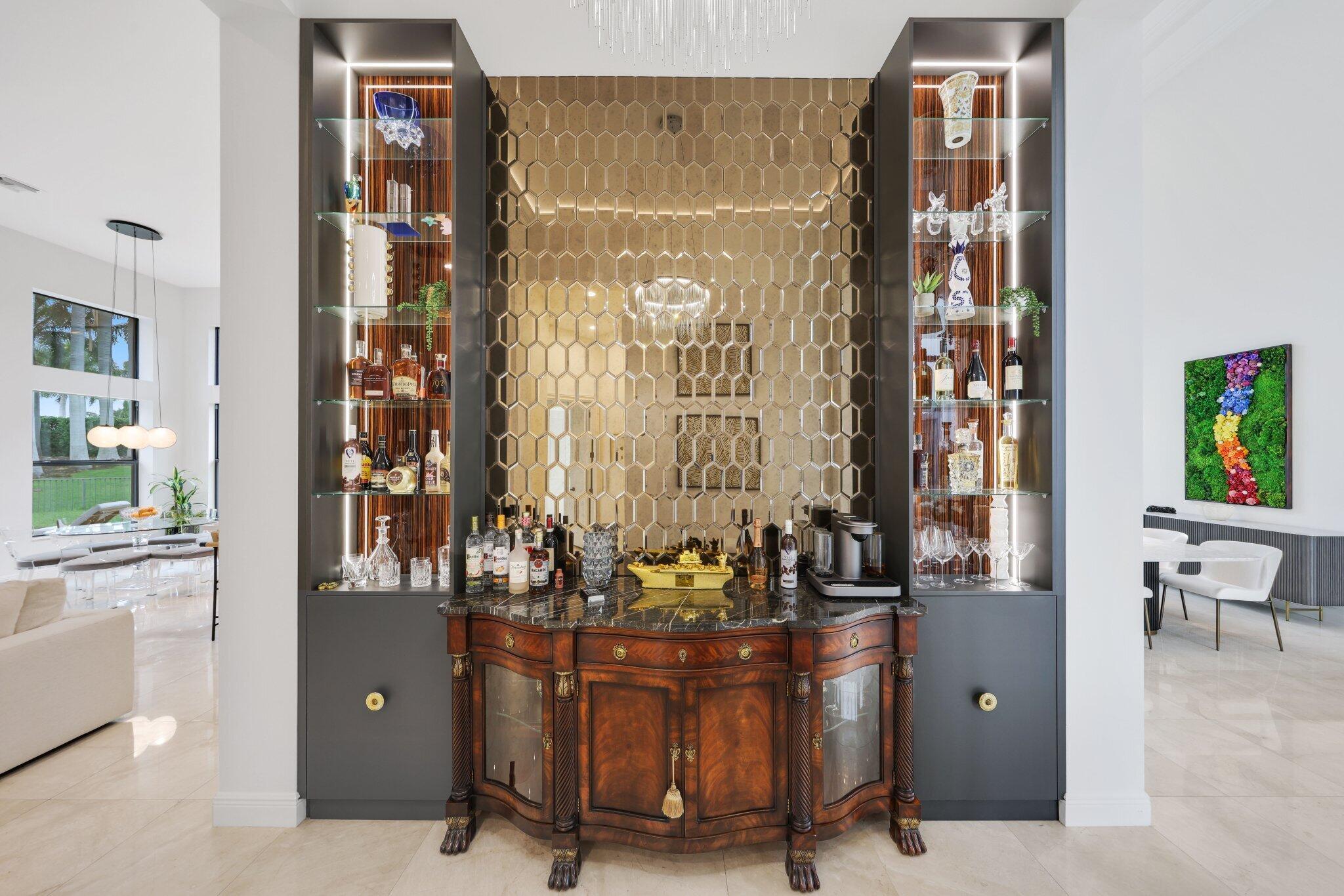 ROYAL PALM POLO - Residential