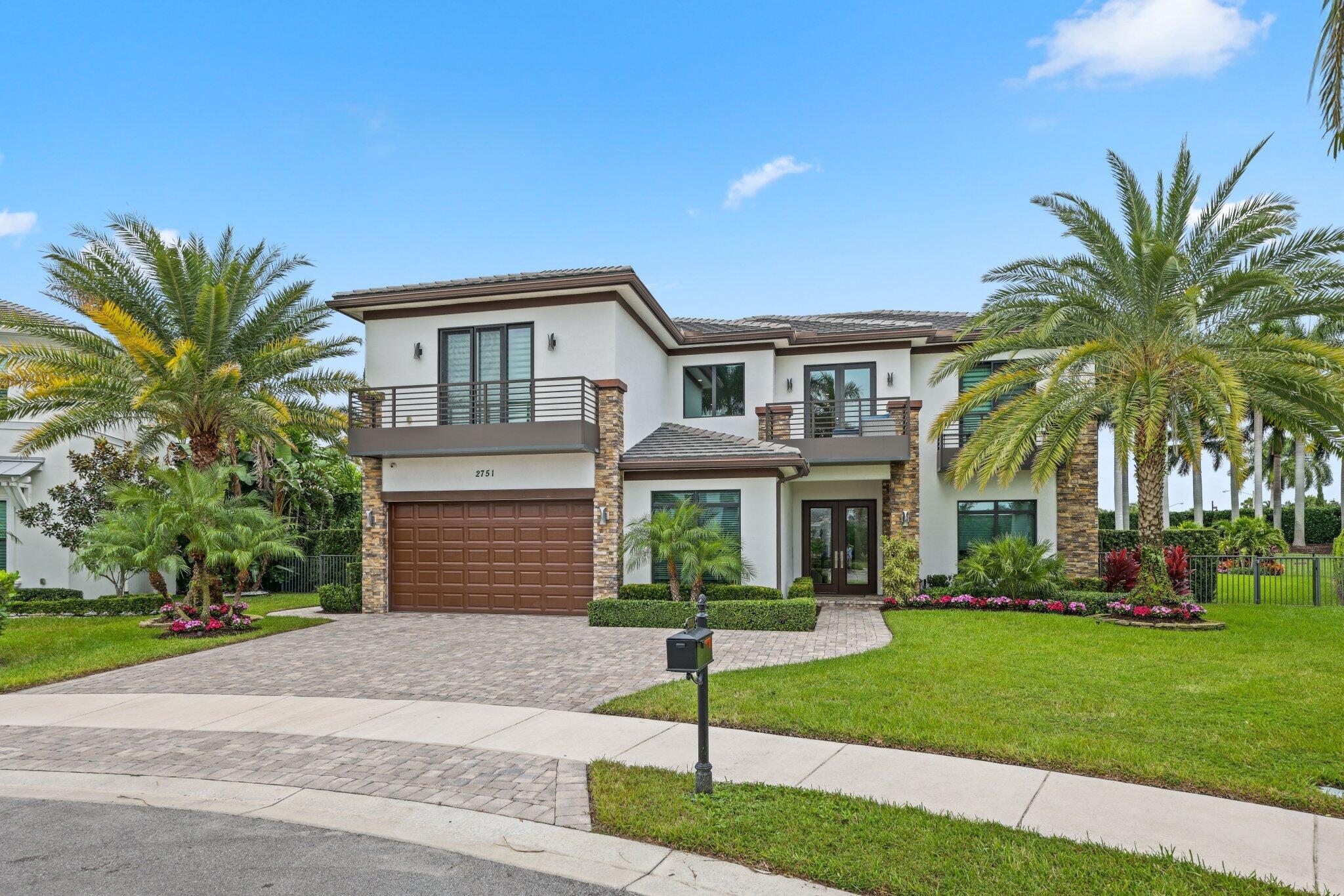 ROYAL PALM POLO - Residential