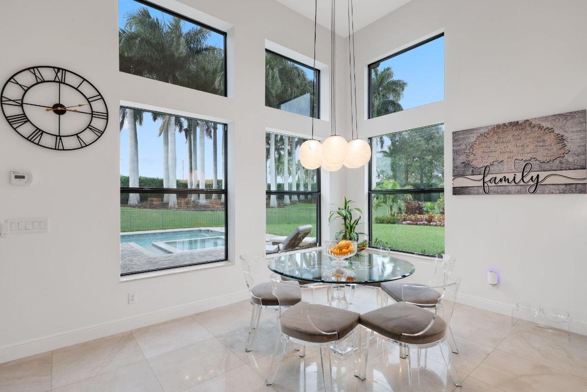 ROYAL PALM POLO - Residential