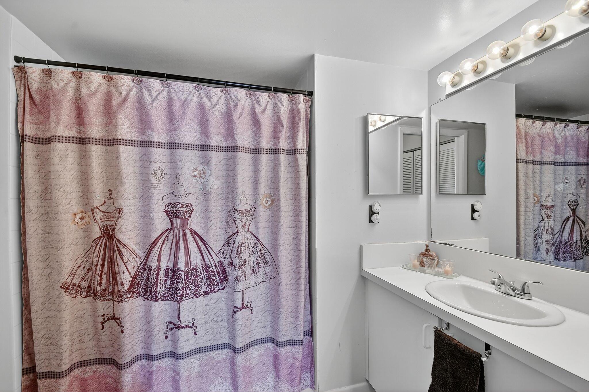 MILANO CONDO - Residential Lease