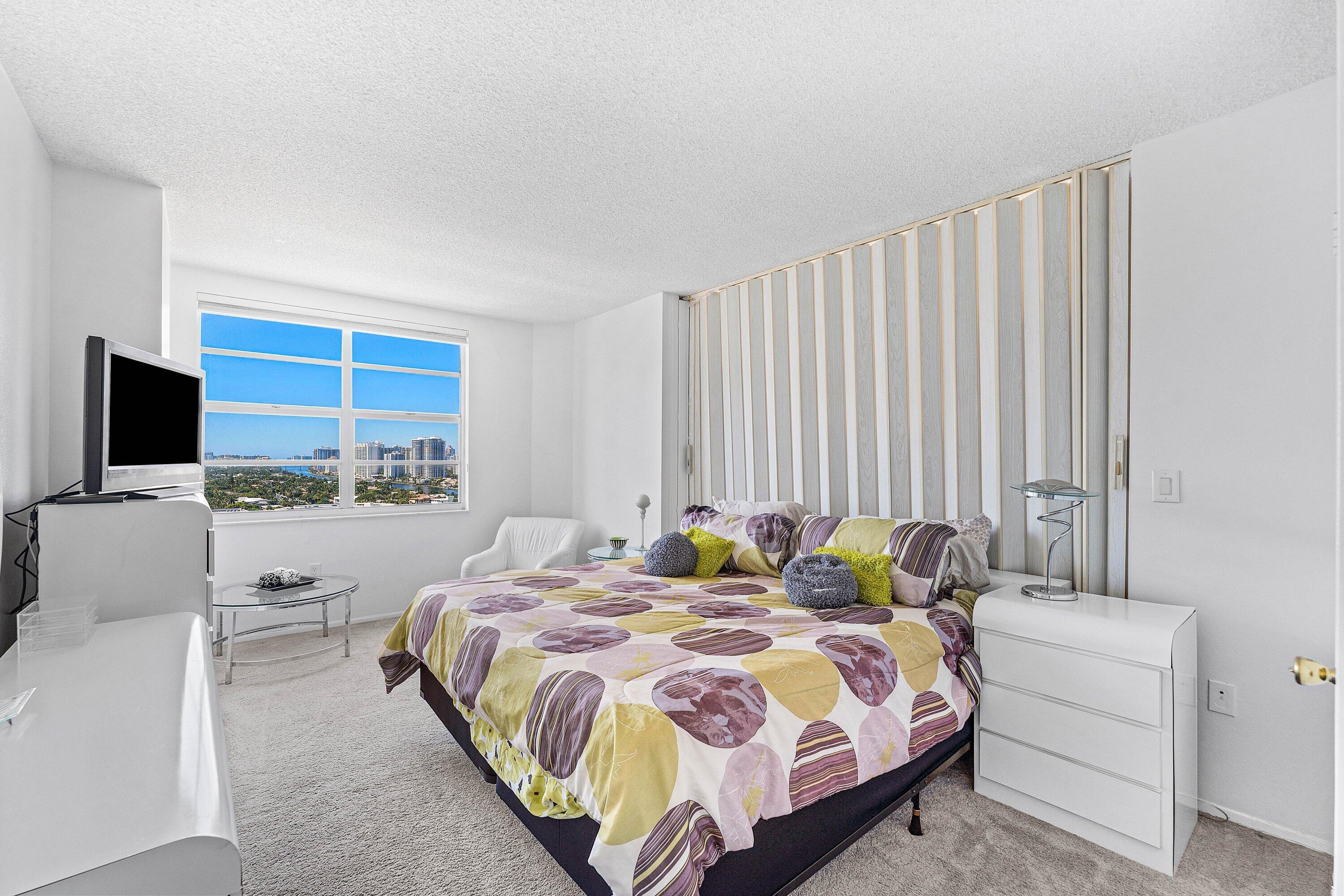 HEMISPHERES CONDO - Residential