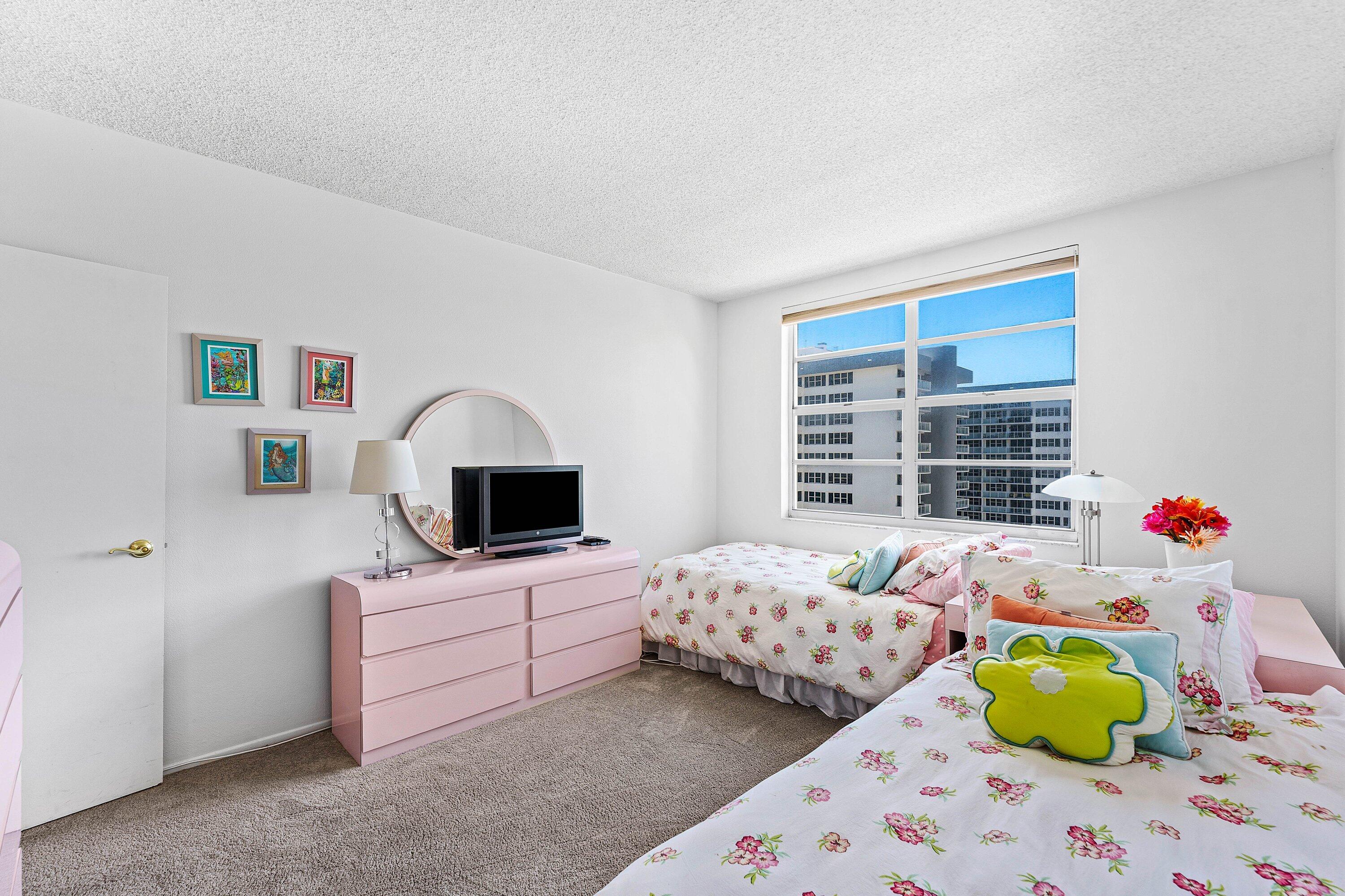 HEMISPHERES CONDO - Residential