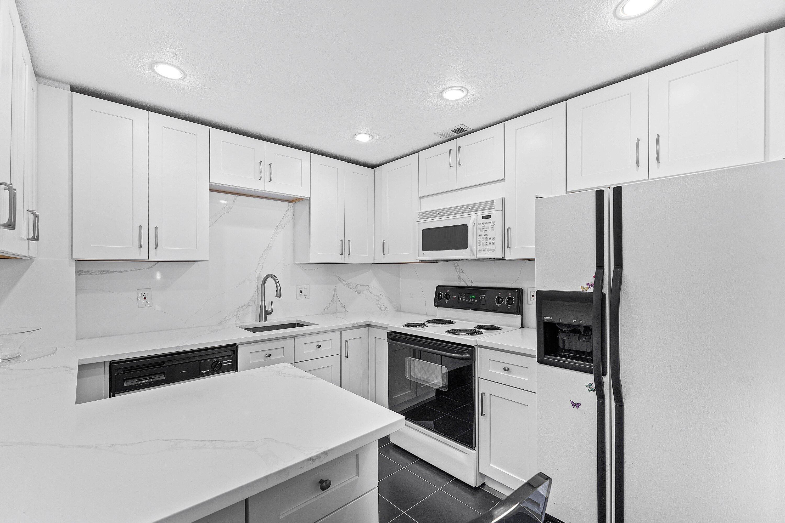HEMISPHERES CONDO - Residential