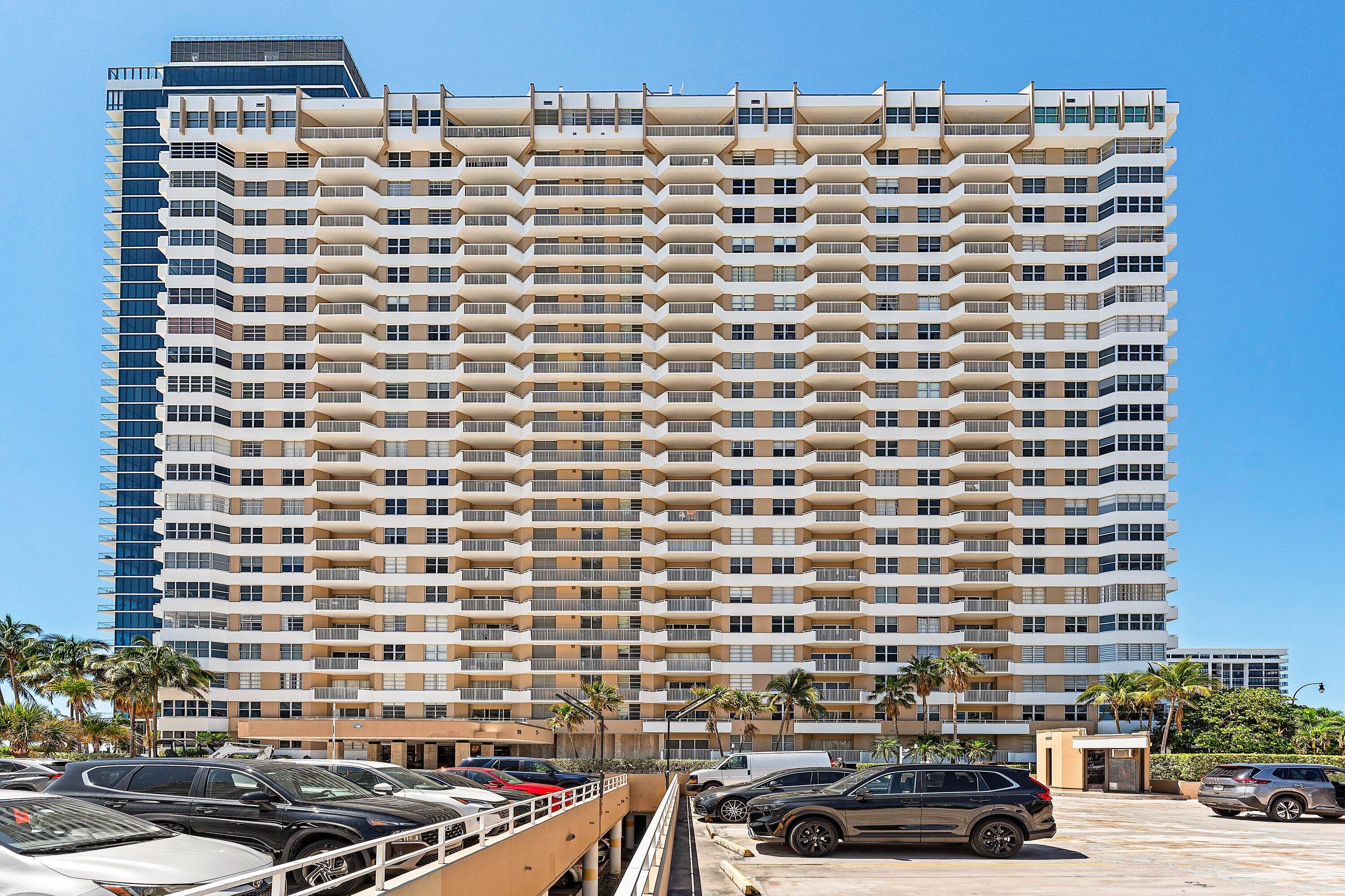 1980 S Ocean Drive 18q