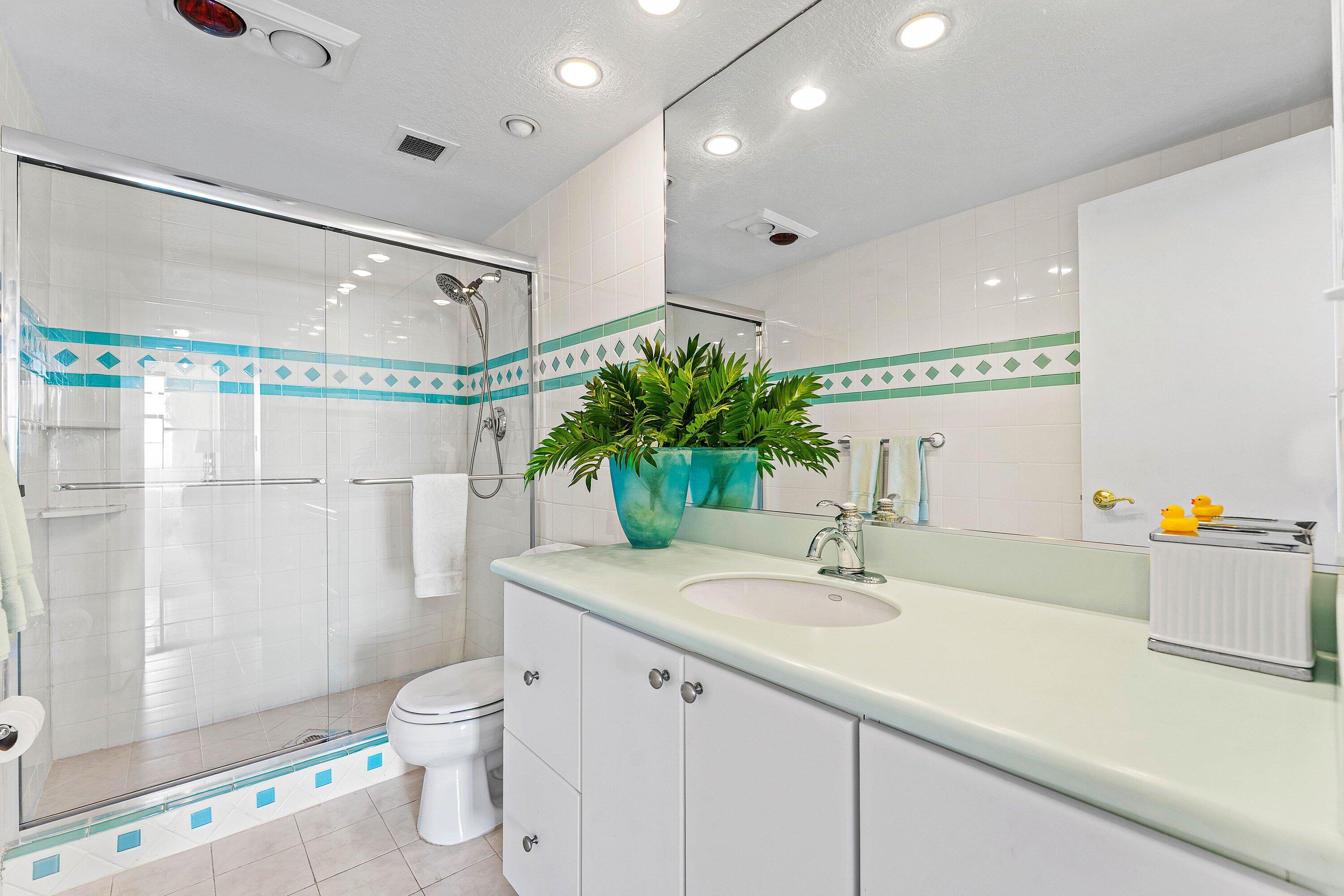 HEMISPHERES CONDO - Residential