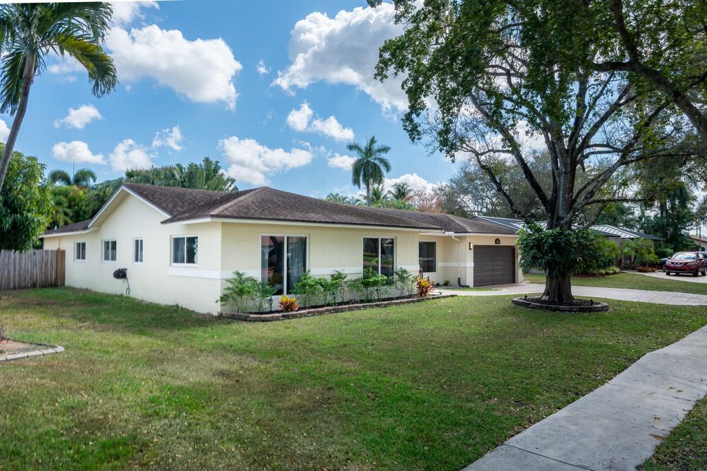 Photo of 1940 SW 69th Ave, Plantation, FL 33317 (MLS # F10531073)
