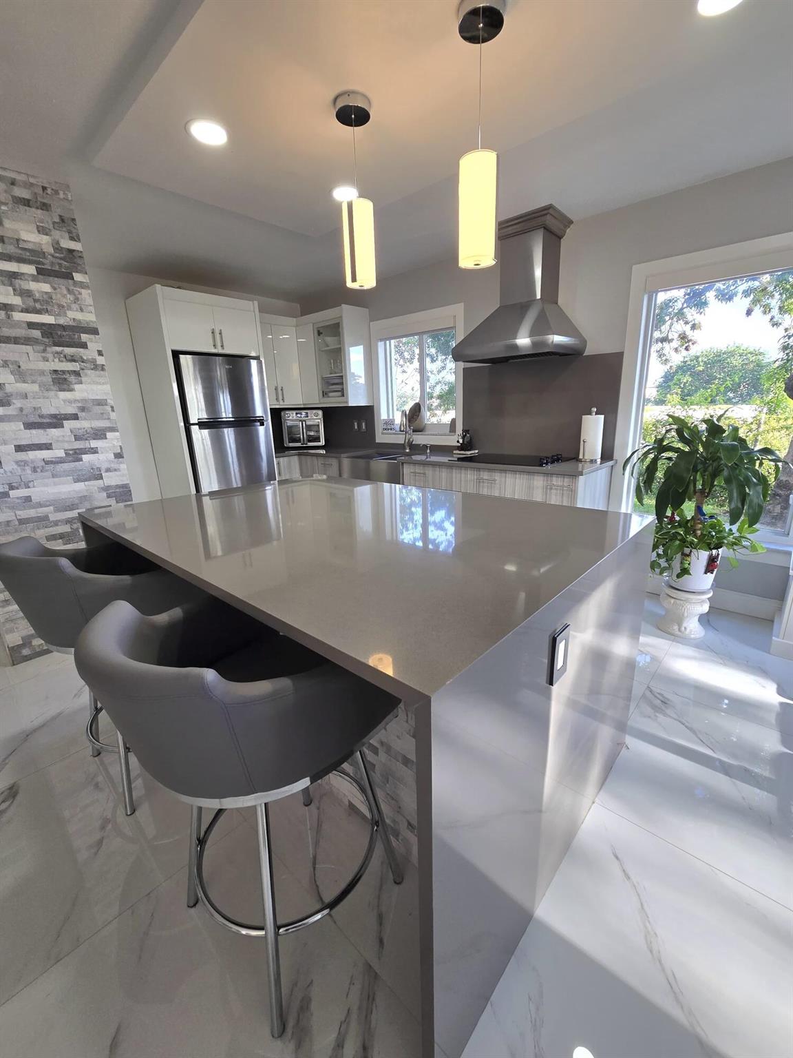 GREENBRIER CONDO - Residential