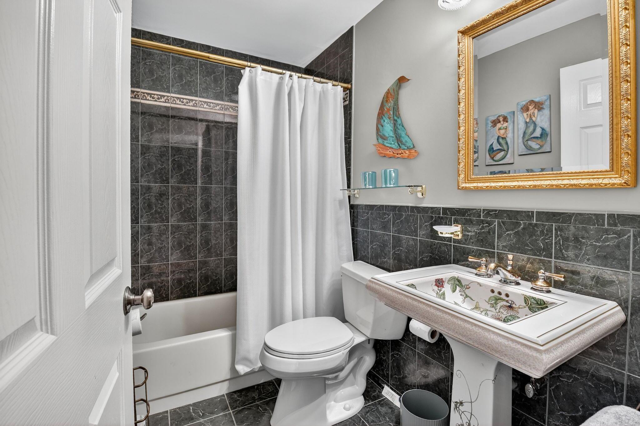 HALF MOON BAY CONDO - Residential
