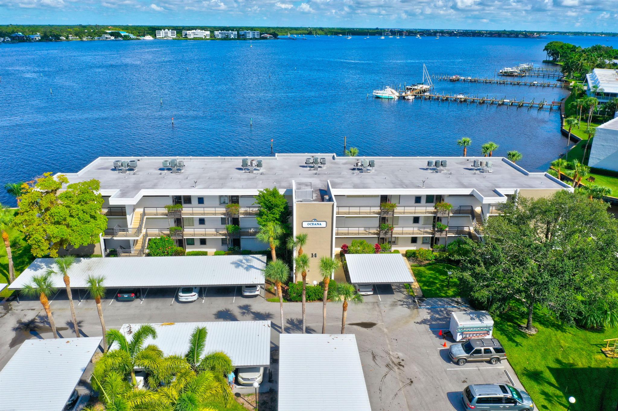 Circle Bay Yacht & Sailin - Residential