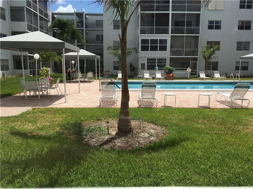 Photo of 2998 E Sunrise Lakes Dr #119, Sunrise, FL 33322 (MLS # F10378612)