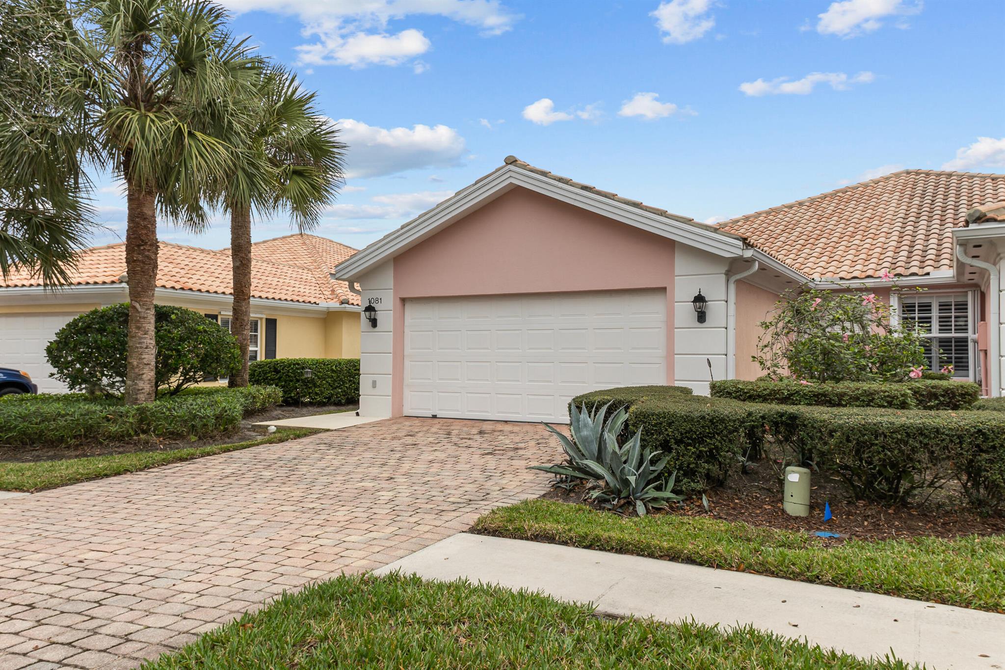 ABSOLUTE BARGAIN! Unbelievable Price! Priced LOW & Firm For Your Pre-APPROVED Buyer Who Wants A GREAT Deal On SUPER DIVOSTA BUILT HOME IN THE FLORIDA GOLF CLUB. Hurry It Won't Last Long at This Low Low Price! 2 BEDROOM 2 FULL BATHS, 2 CAR GARAGE, with Covered Patio, ROOM FOR POOL, GOLF COURSE VIEW ON 17TH TEE Don't Miss Out on This Golden OPPORTUNITY For A FANTASTIC DEAL In A Wonderful Area. FLORIDA GOLF CLUB IS NON-MANDATORY - CLOSE TO I 95 AND TURNPIKE- TURNKEY