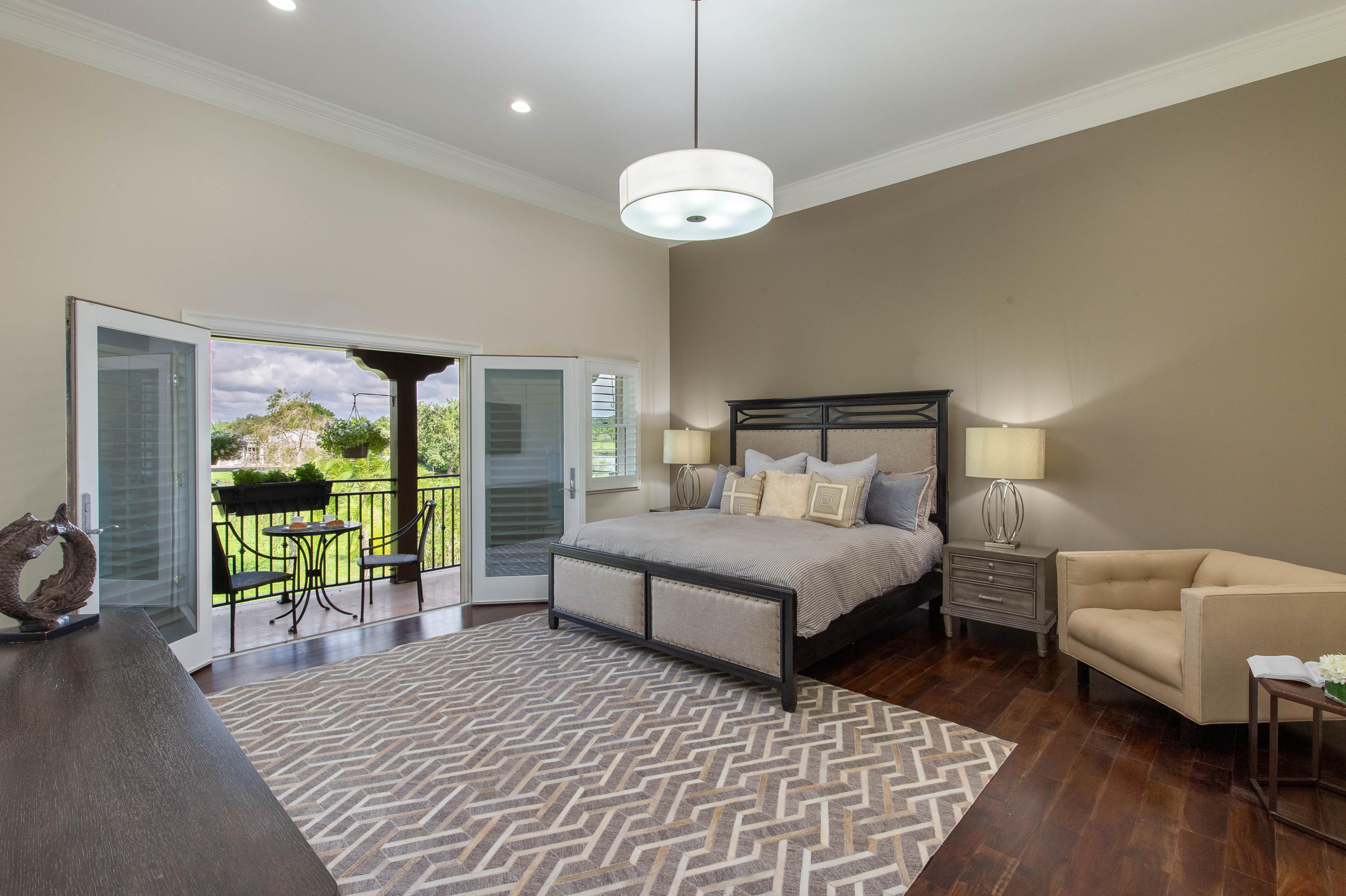 KENSINGTON - Residential