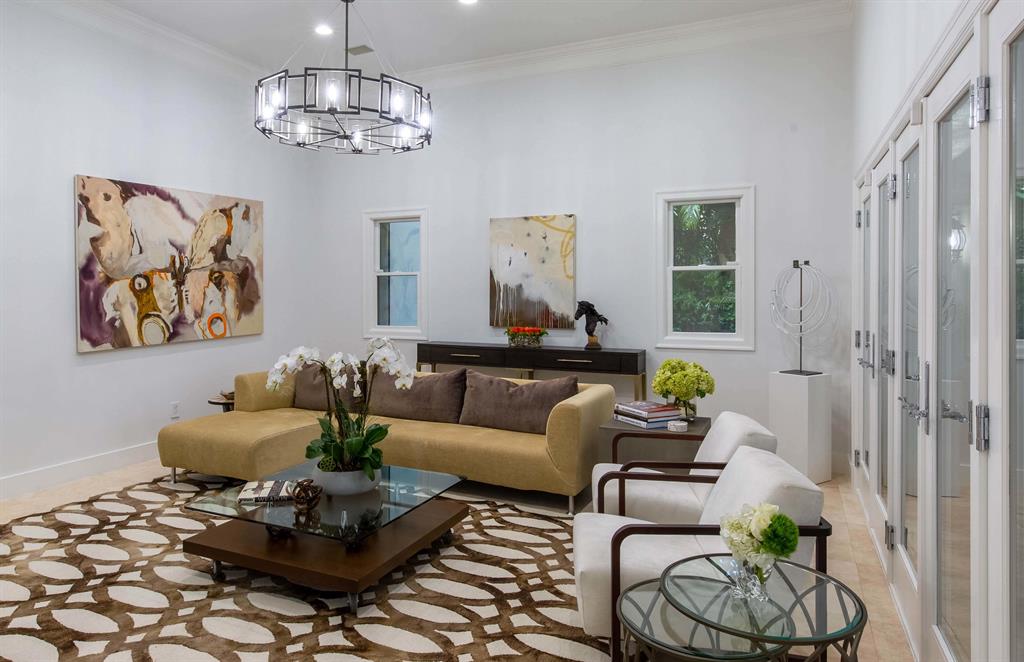 KENSINGTON - Residential