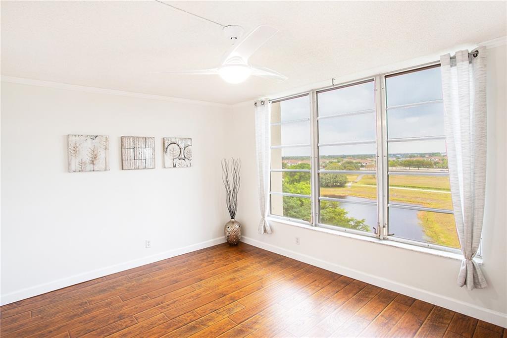 Palm Aire - Residential