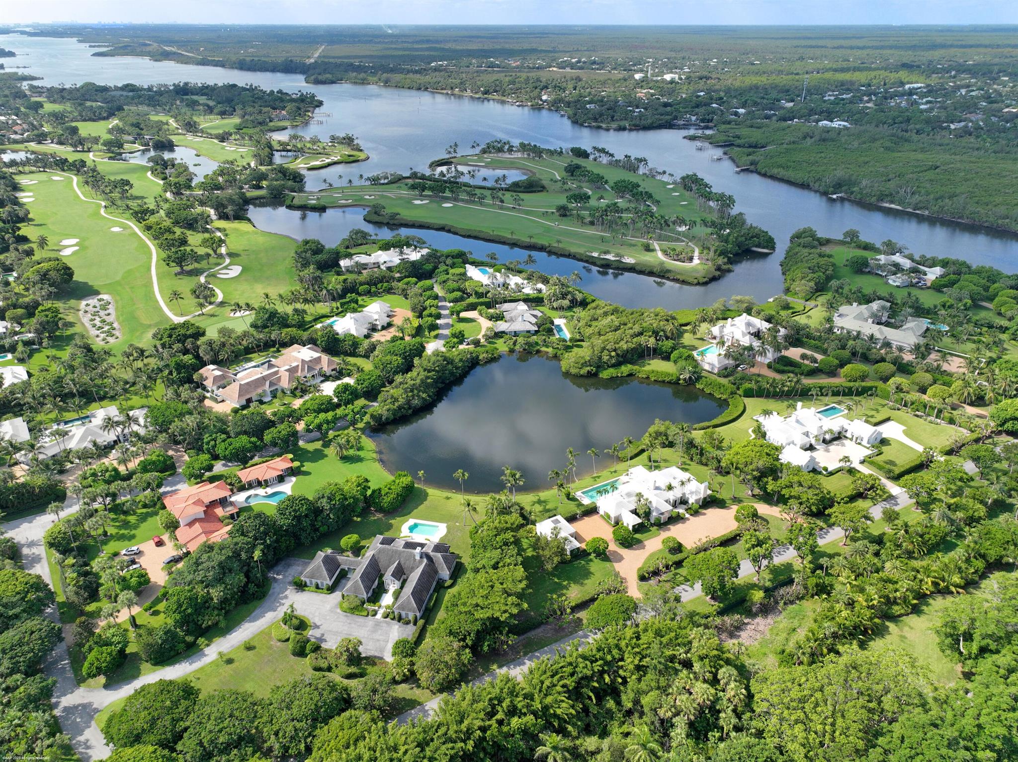 JUPITER ISLAND - Residential