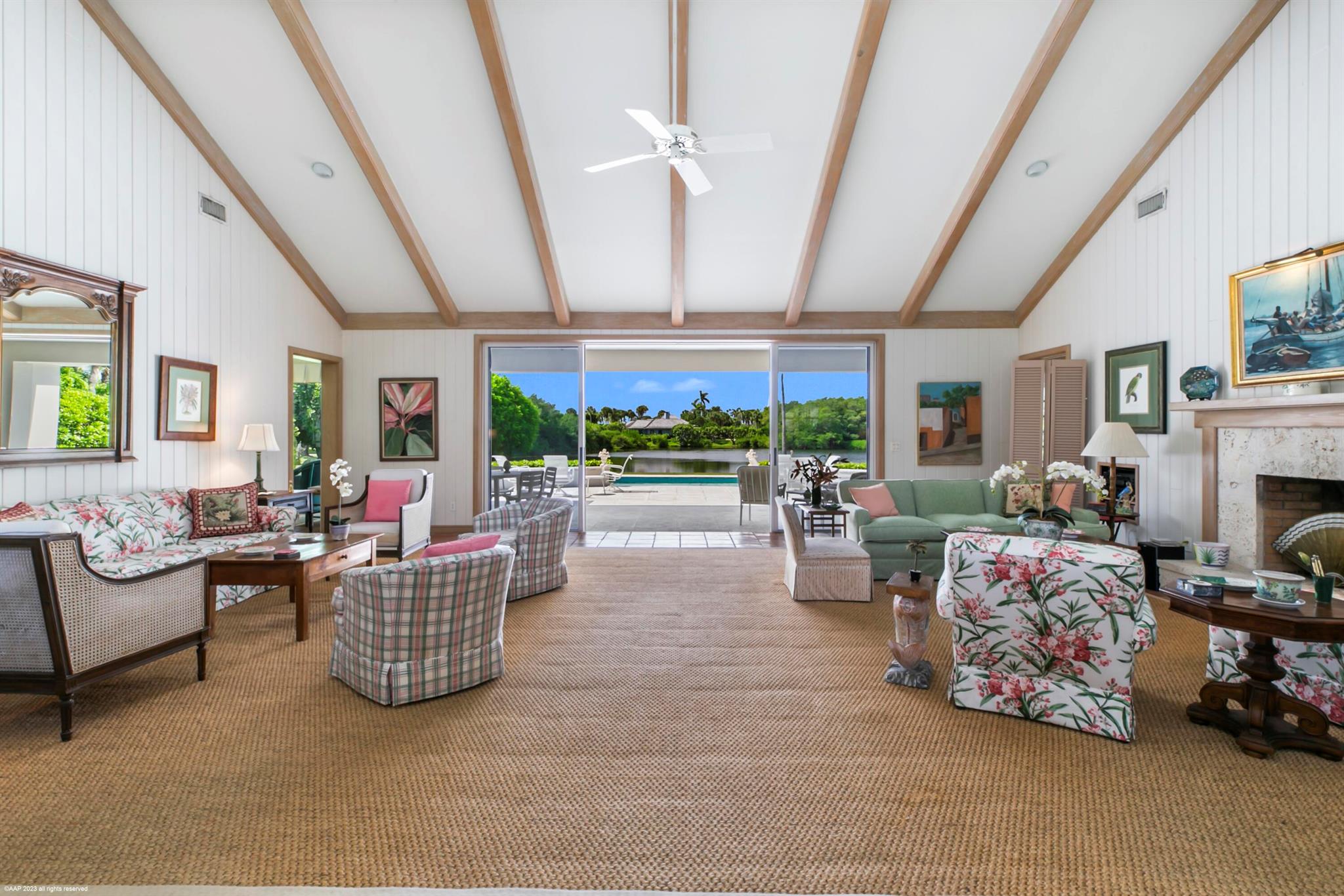 JUPITER ISLAND - Residential