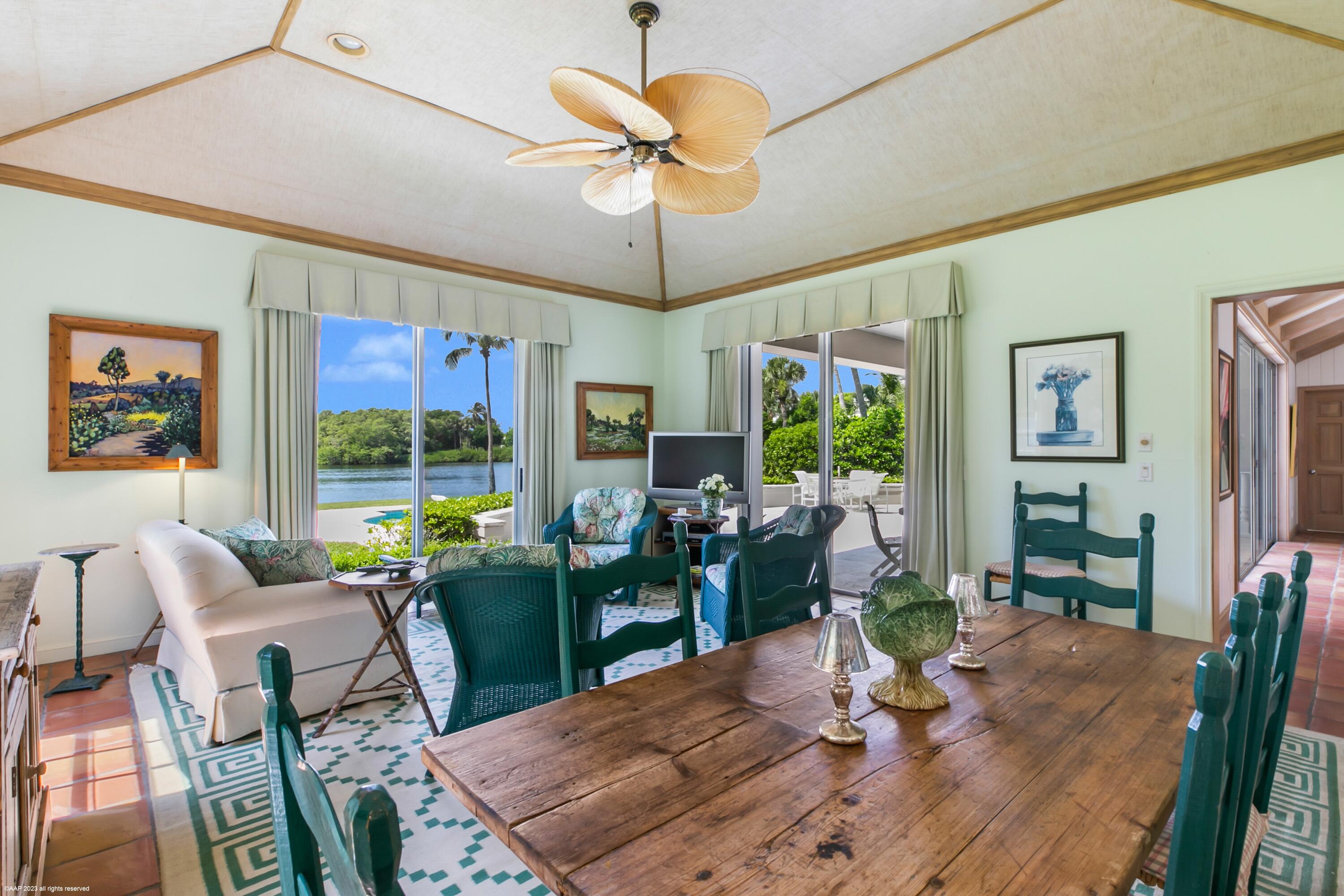 JUPITER ISLAND - Residential