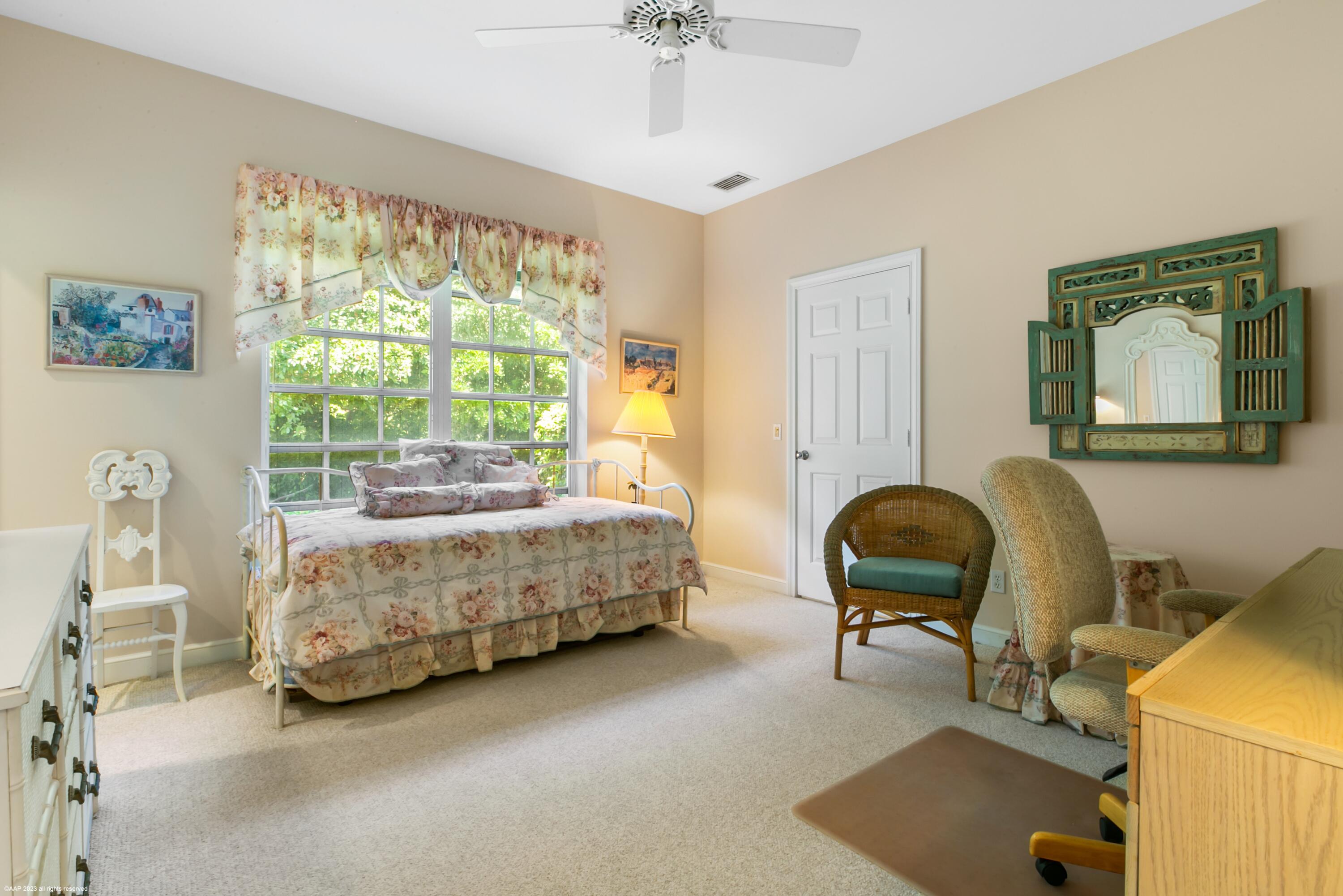 JUPITER ISLAND - Residential