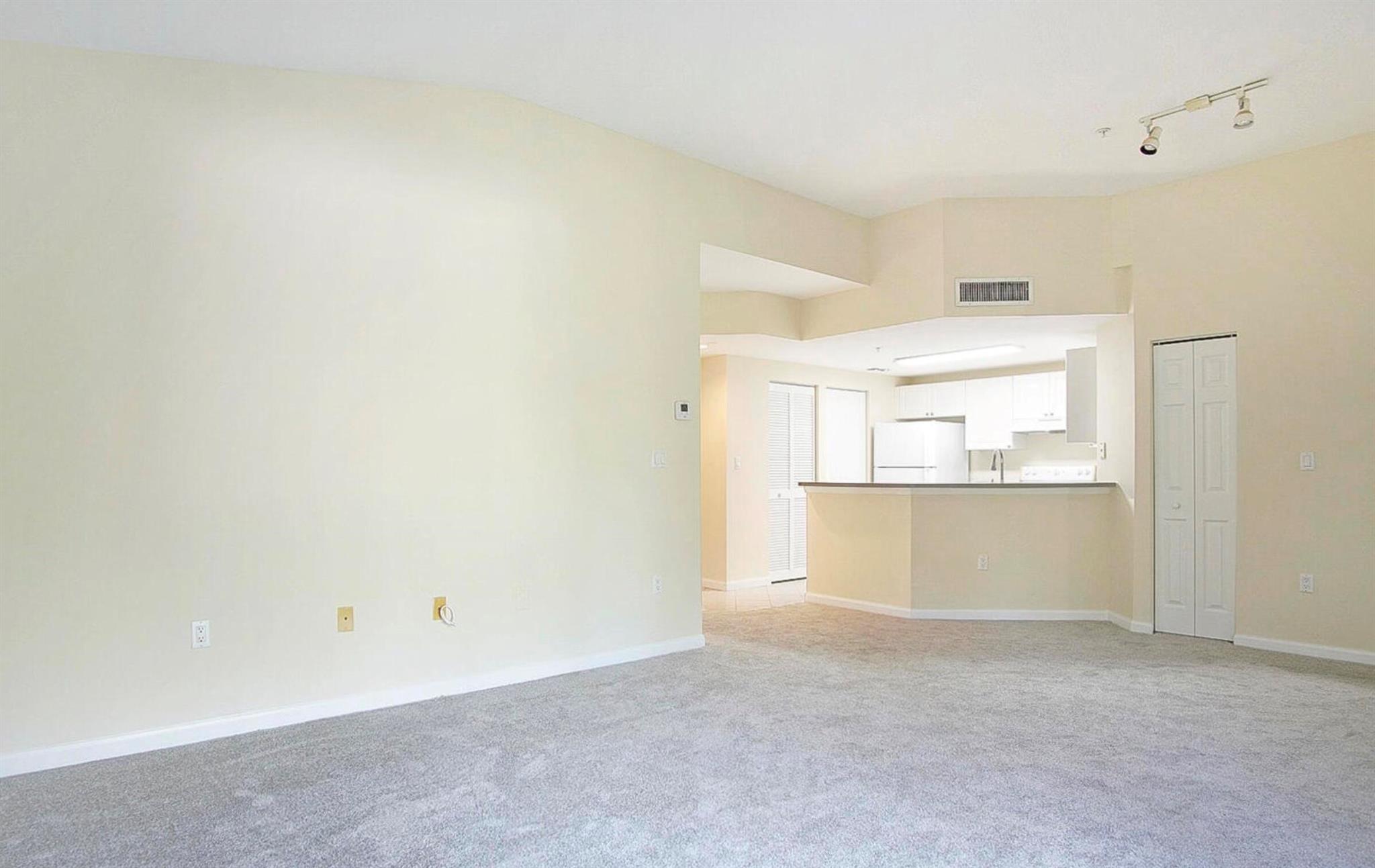 FAIRWAYS AT GRAND HARBOR - Residential Lease