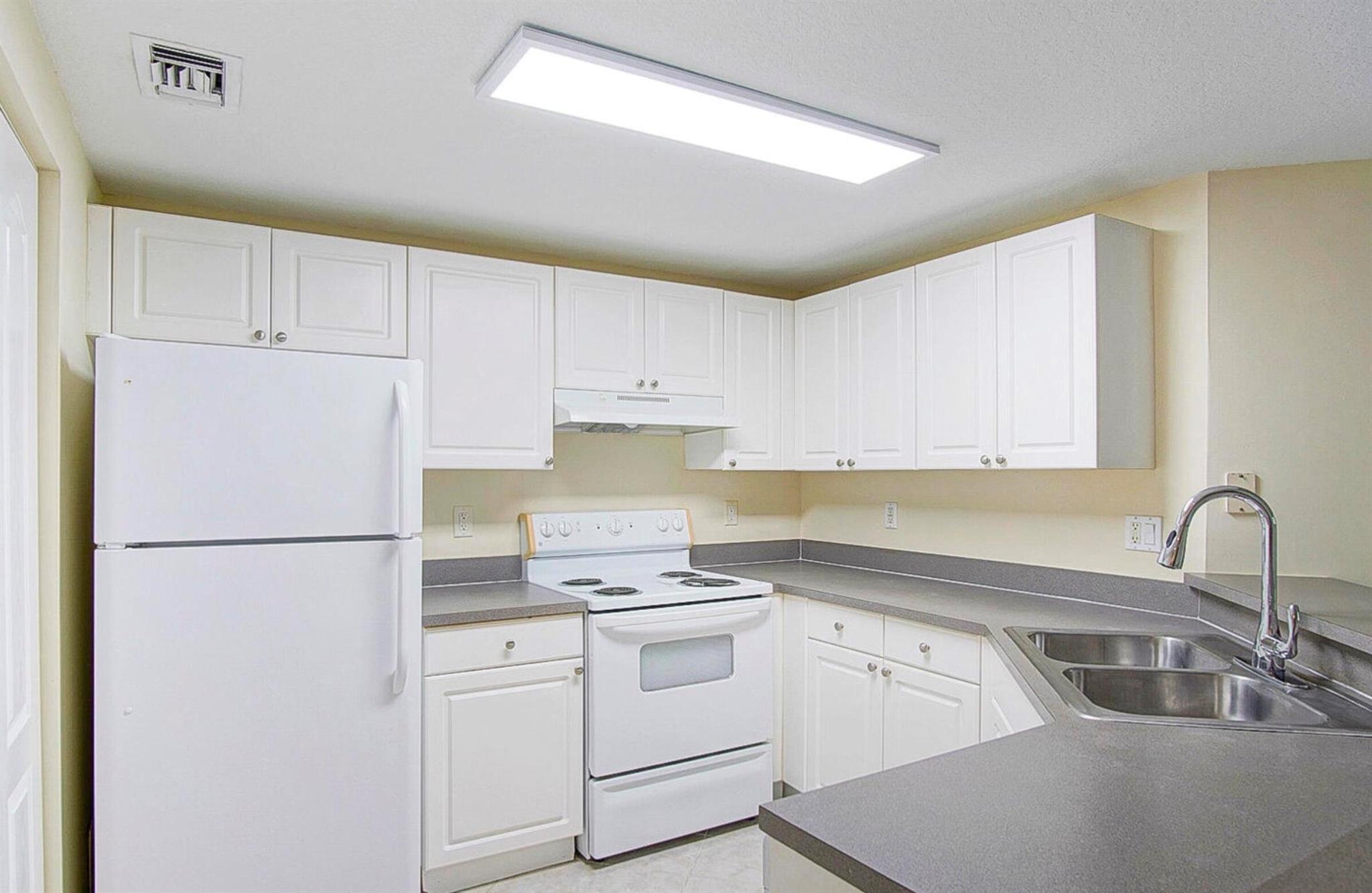 FAIRWAYS AT GRAND HARBOR - Residential Lease