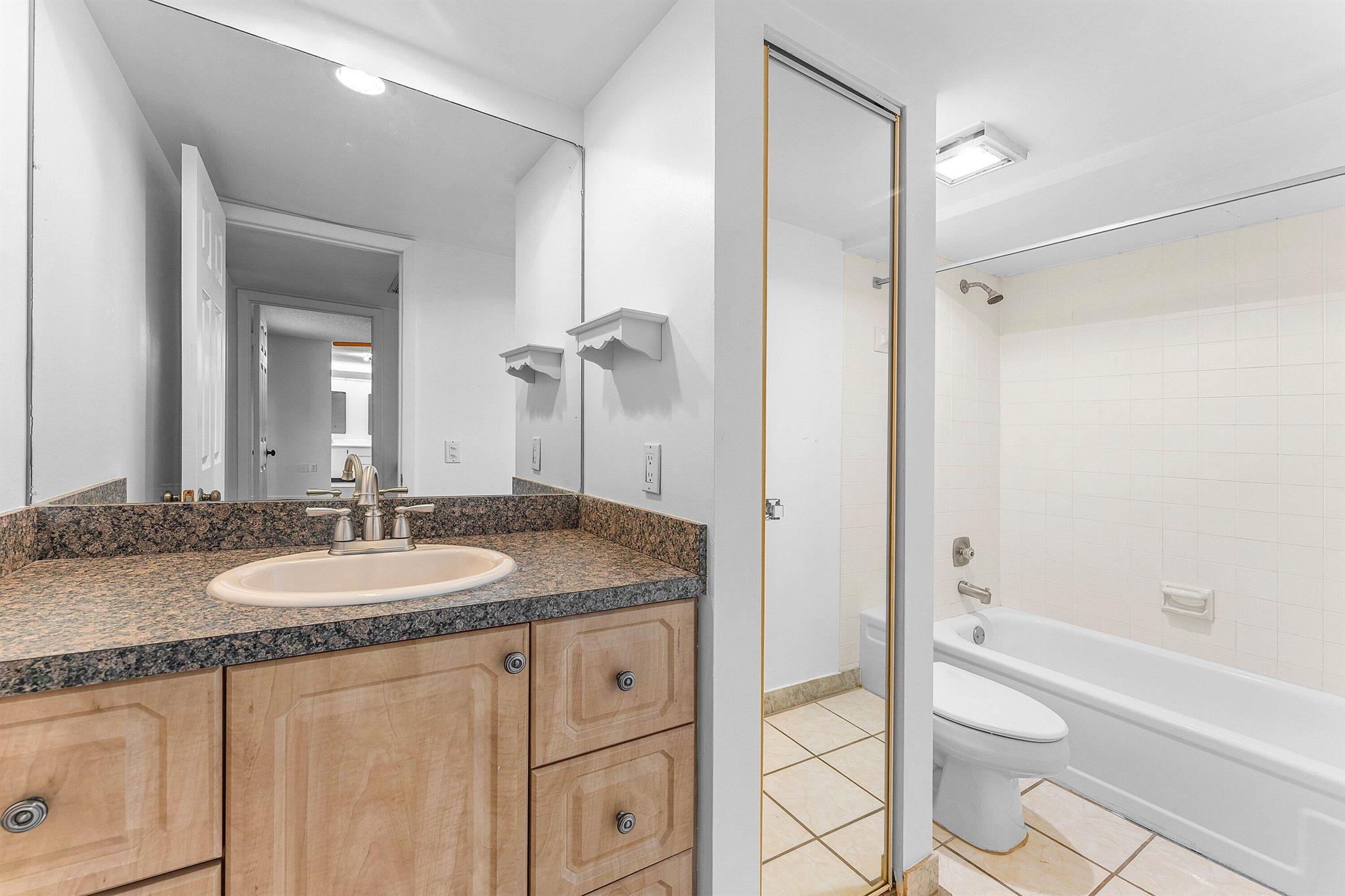 GARDEN LAKES AND GARDEN S - Residential