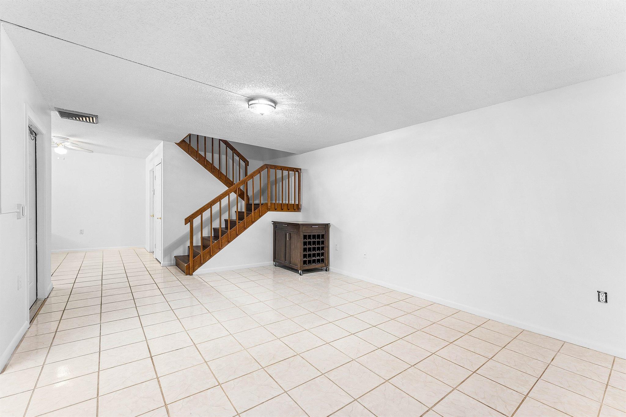 GARDEN LAKES AND GARDEN S - Residential