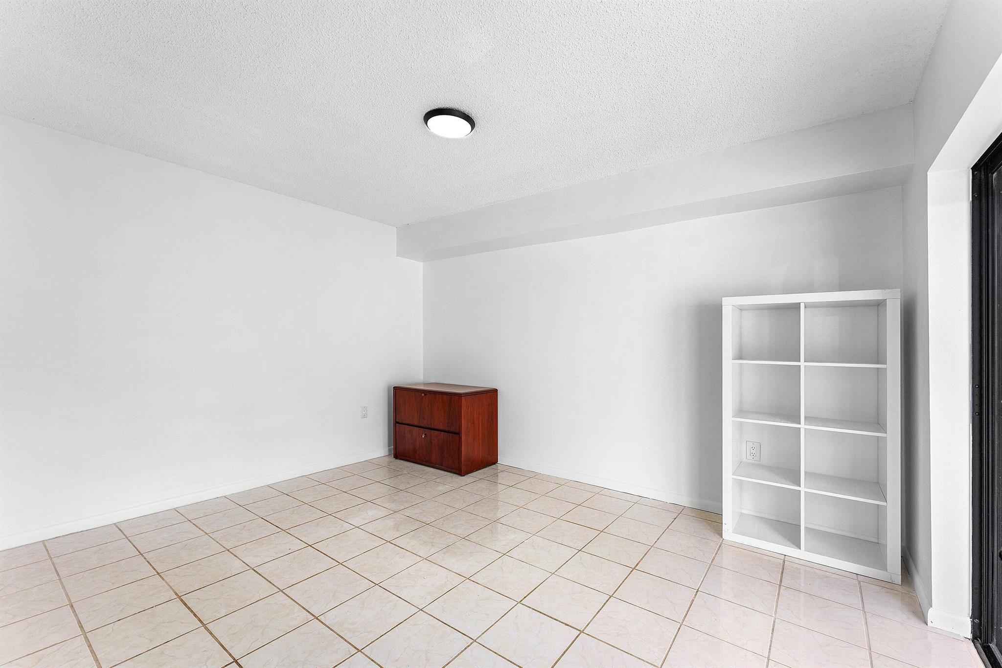 GARDEN LAKES AND GARDEN S - Residential