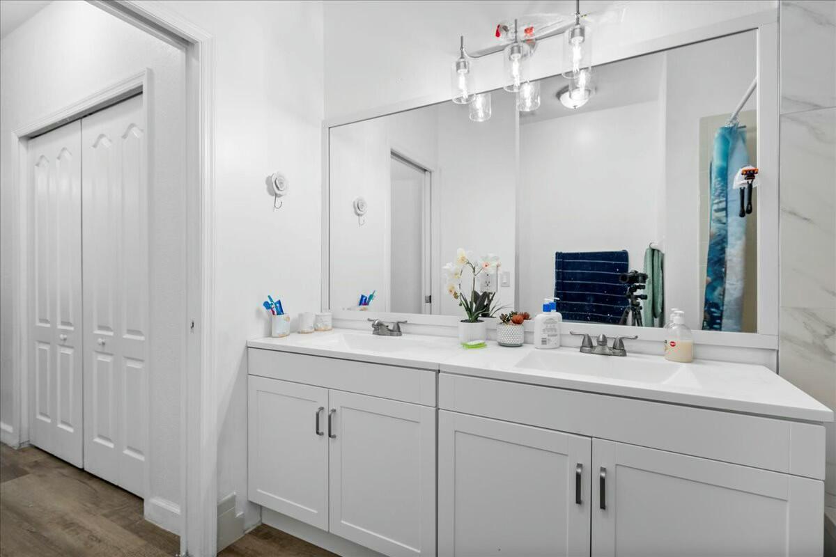 SHOMA COURTYARDS - Residential Lease