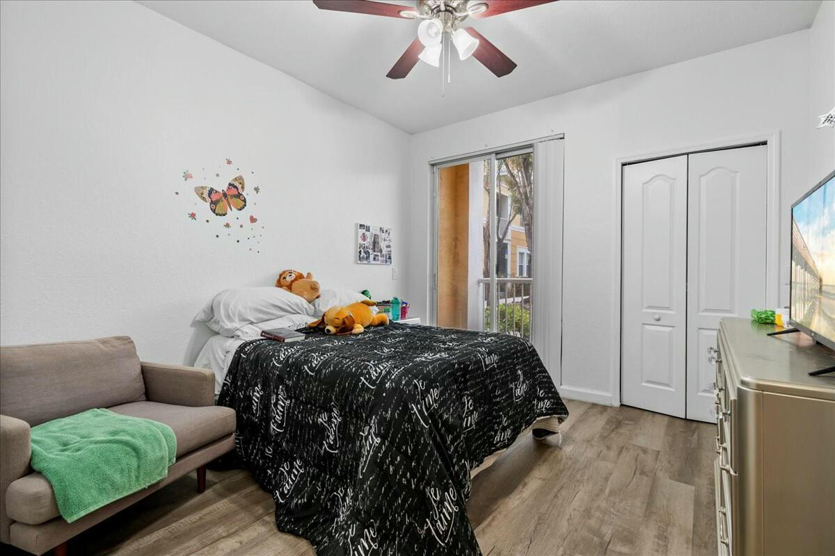 SHOMA COURTYARDS - Residential Lease