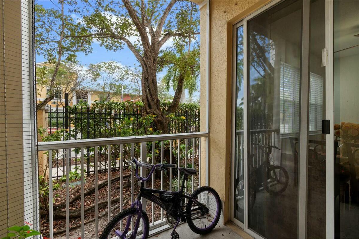 SHOMA COURTYARDS - Residential Lease