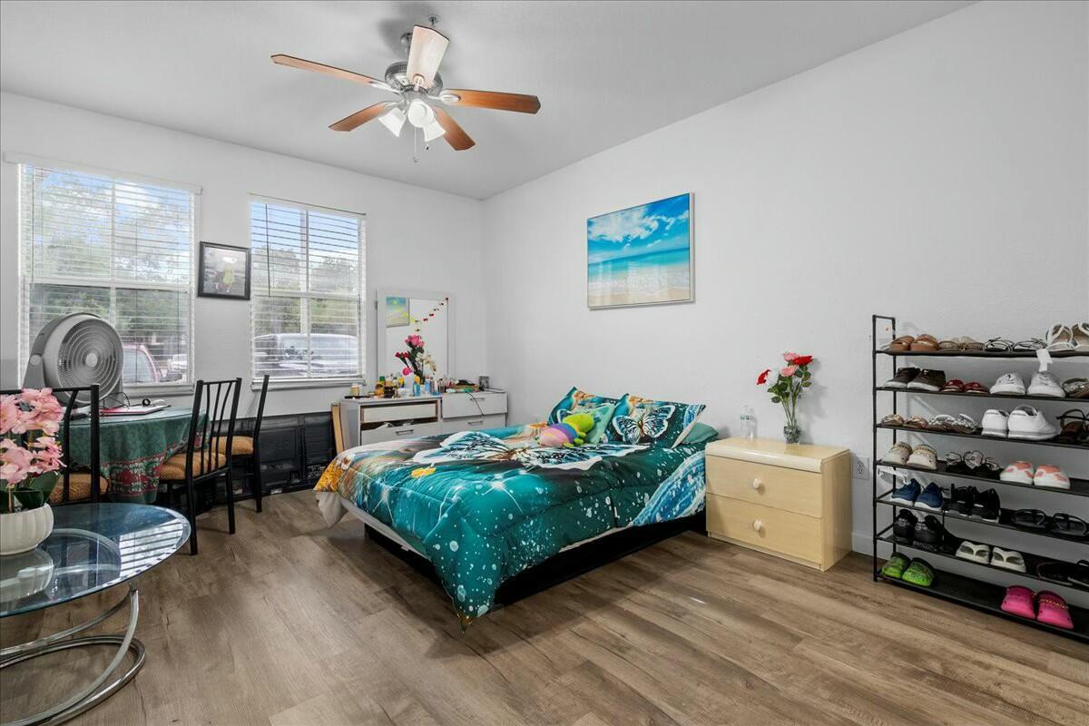 SHOMA COURTYARDS - Residential Lease