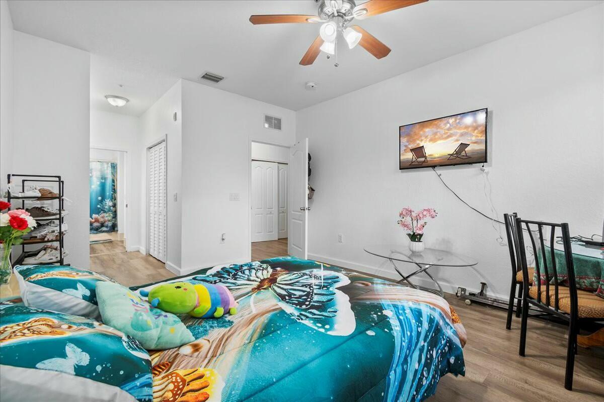 SHOMA COURTYARDS - Residential Lease