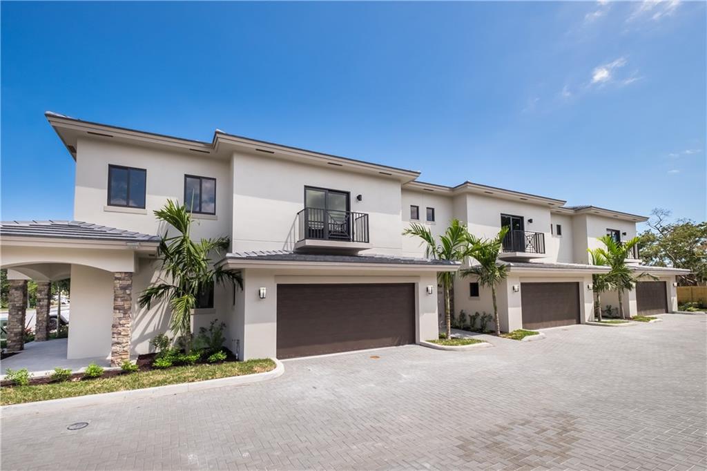 33 URBAN PLACE - Residential