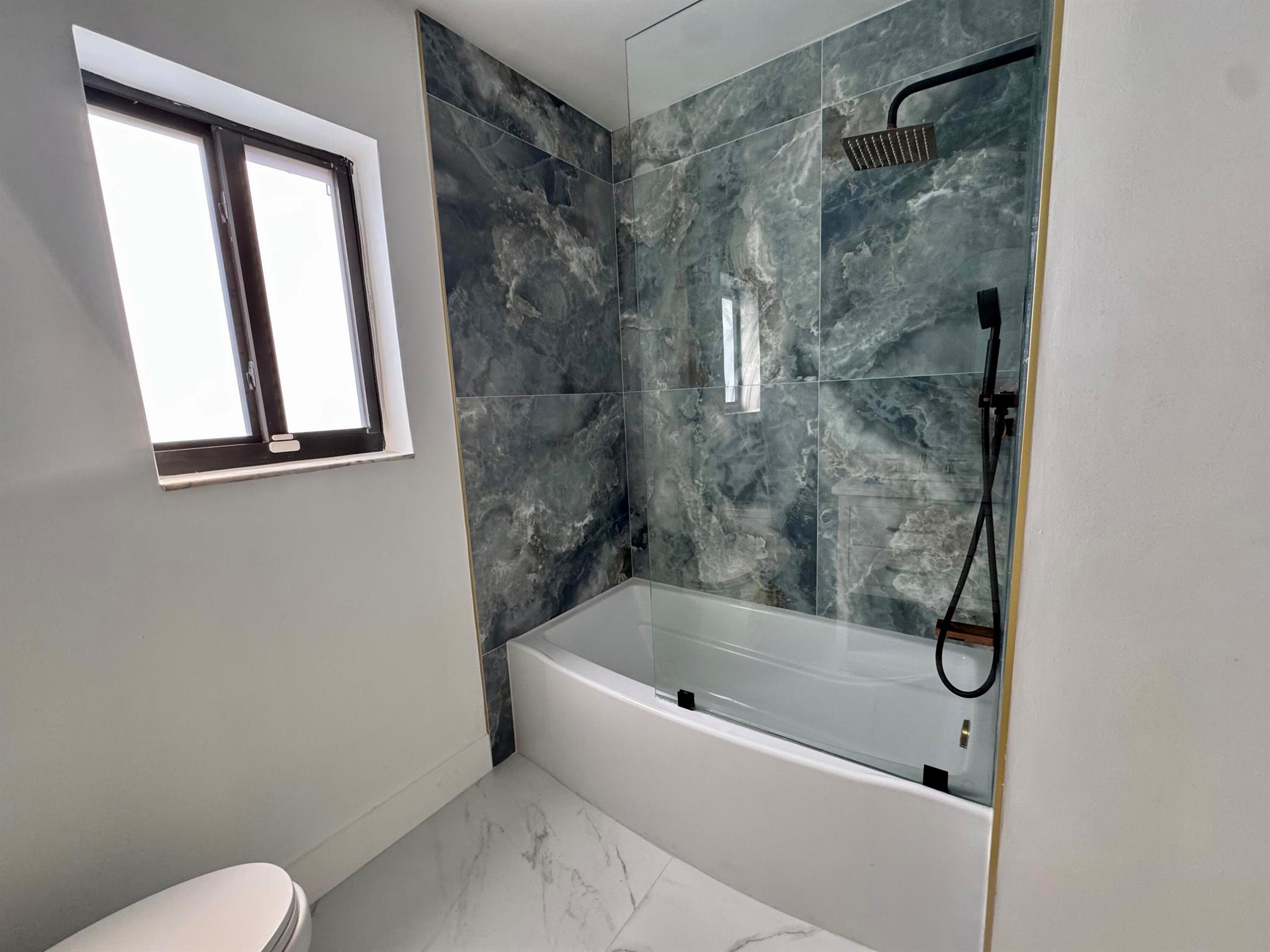 BOCA ALTA - Residential Lease