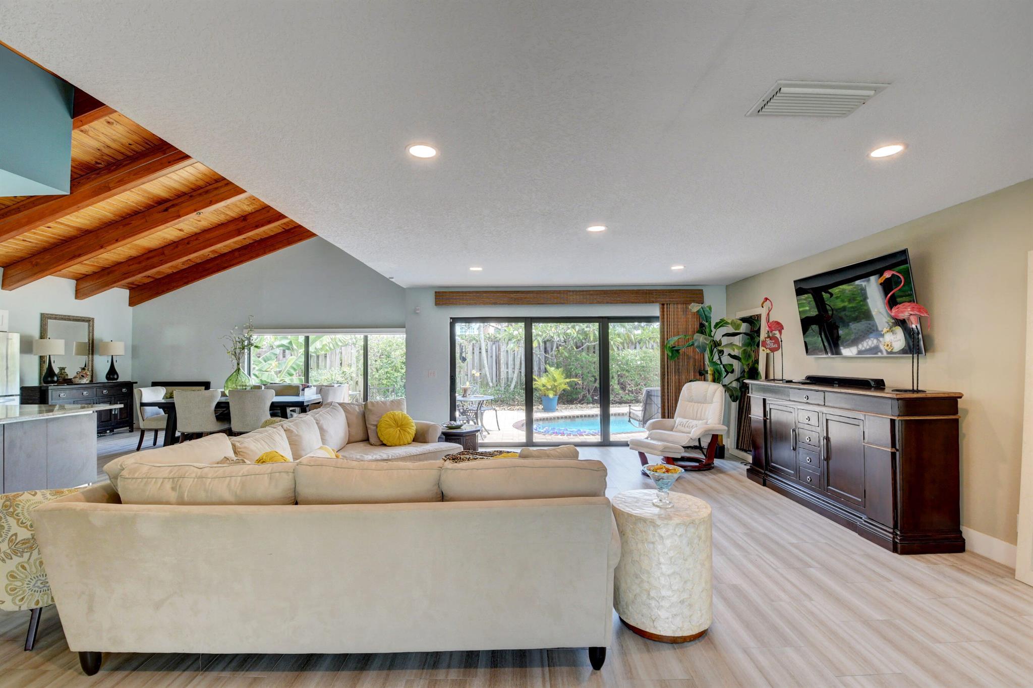 BOCA ALTA - Residential Lease