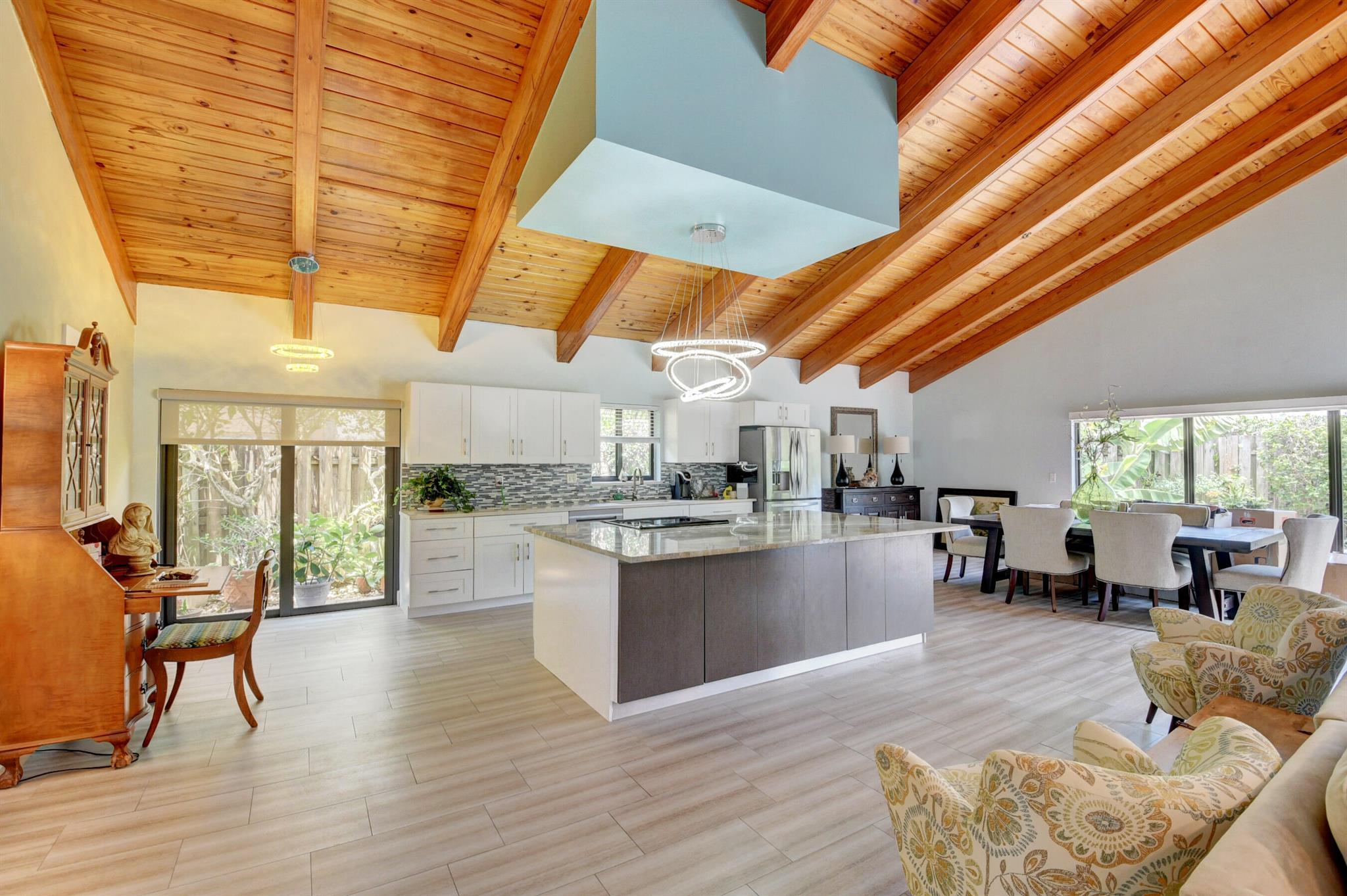 BOCA ALTA - Residential Lease