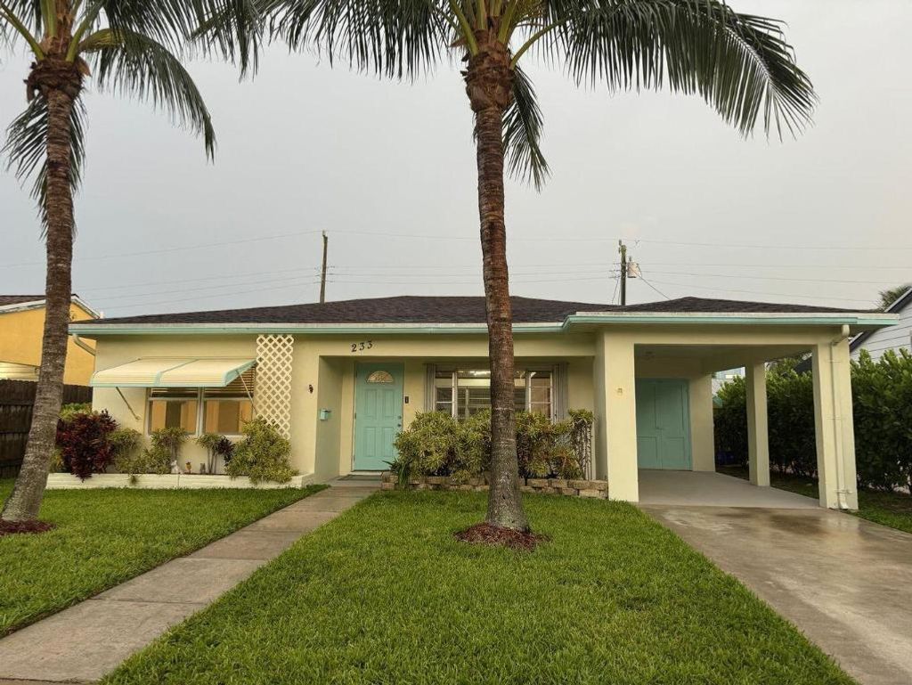 Photo of 233 E E 24th Street, Street, West Palm Beach, FL 33404 (MLS # R11147641)