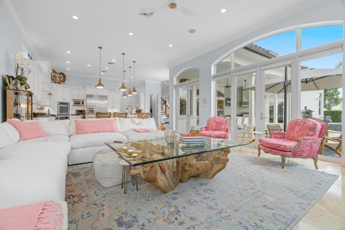 LAKE ROGERS ISLE UNIT E IN - Residential