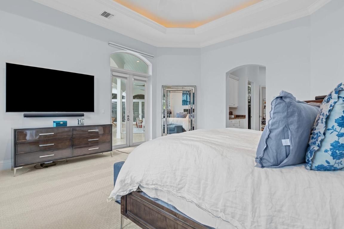 LAKE ROGERS ISLE UNIT E IN - Residential