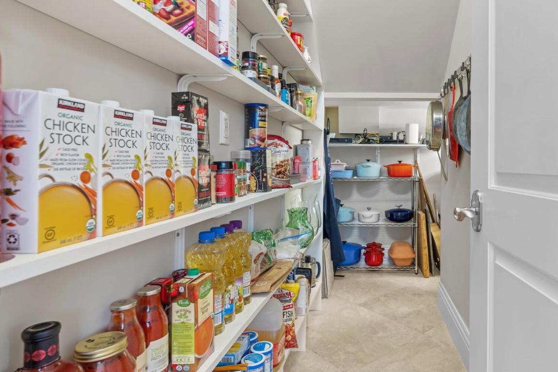 LAKE ROGERS ISLE UNIT E IN - Residential