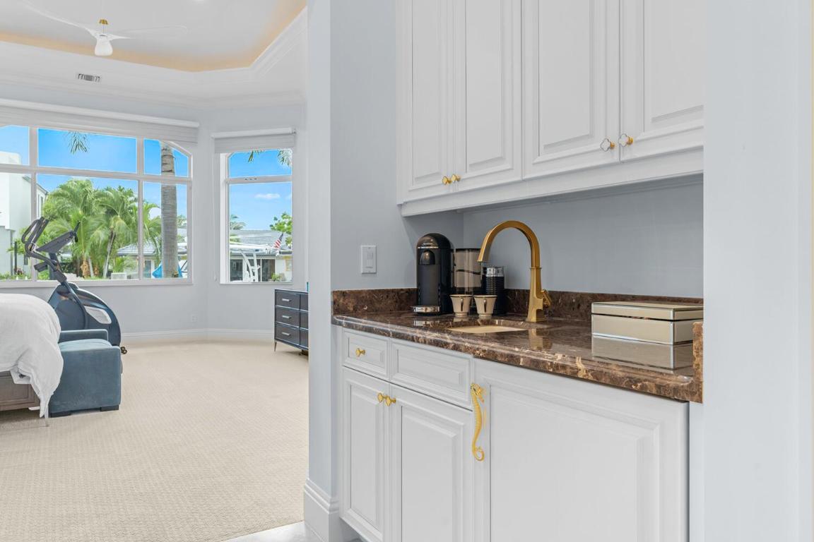 LAKE ROGERS ISLE UNIT E IN - Residential