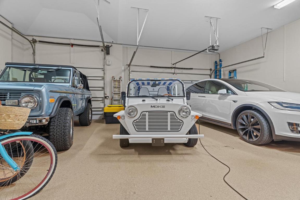 LAKE ROGERS ISLE UNIT E IN - Residential