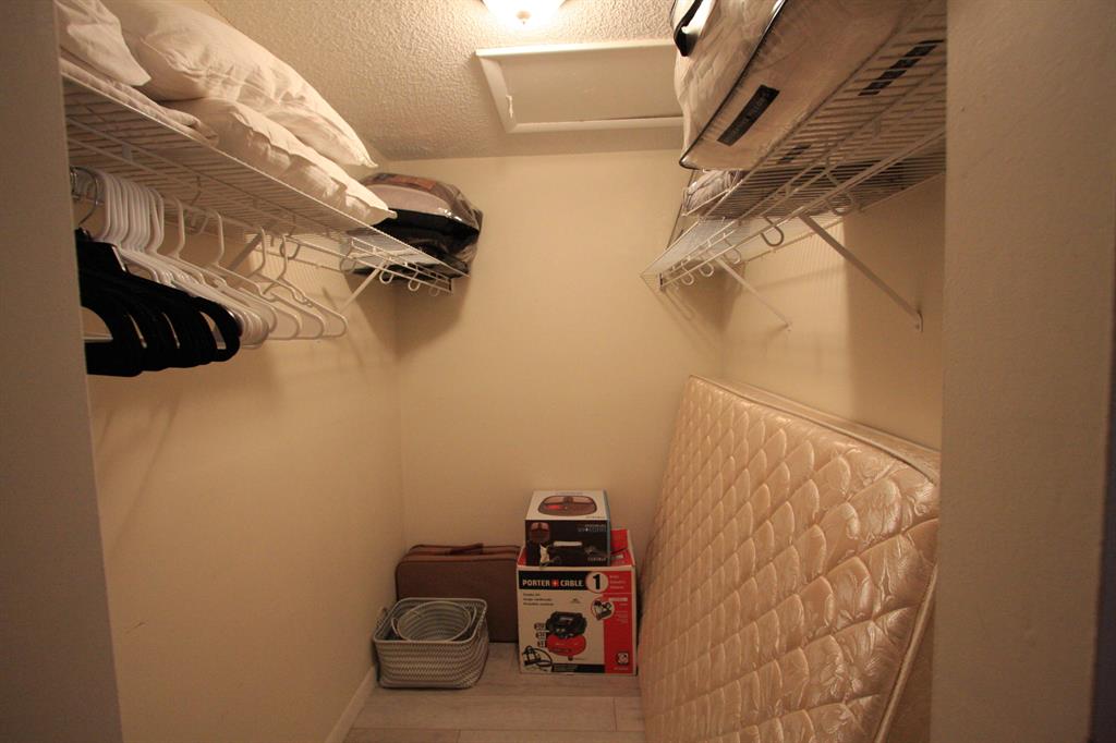 PINE RIDGE III - Residential