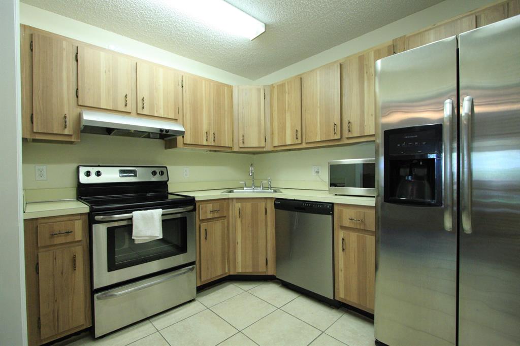 PINE RIDGE III - Residential