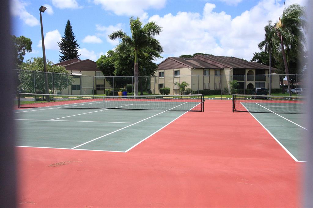 PINE RIDGE III - Residential